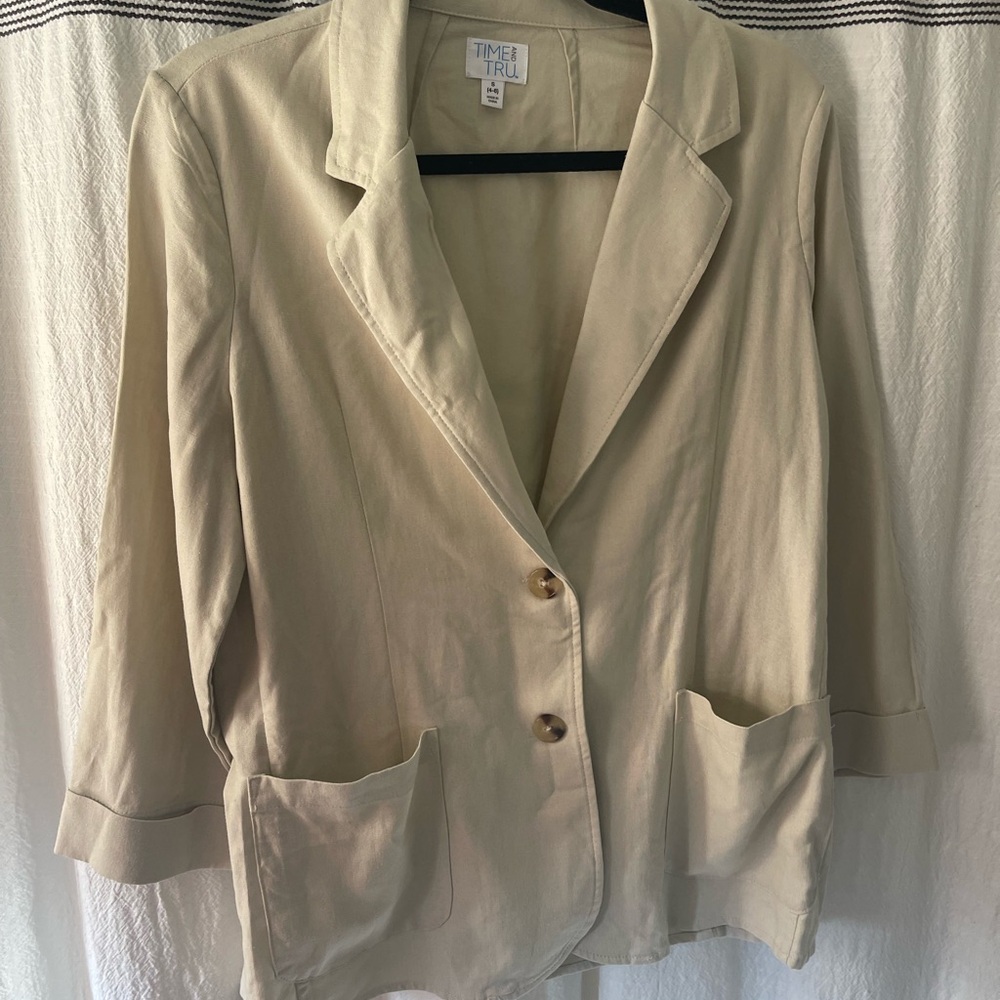 Time and Tru Beige Open-Pocket Blazer Jacket